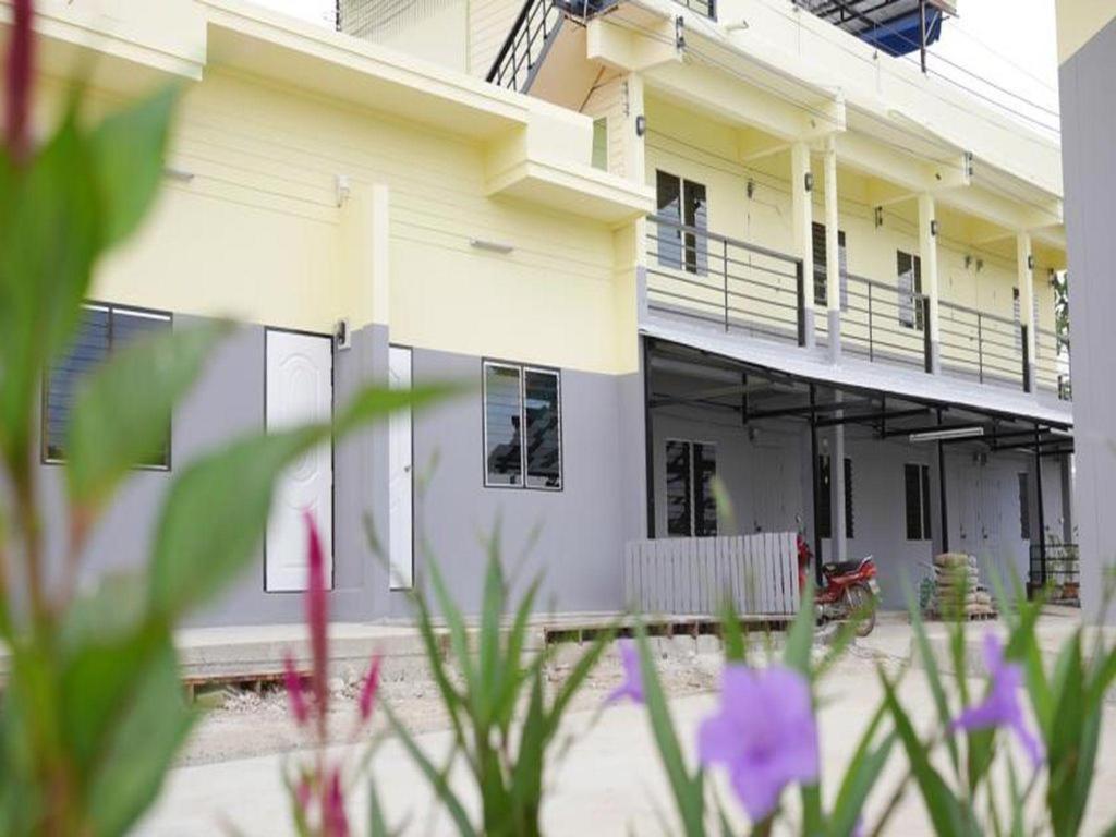 Hotel Oyo 769 Ban Thassanee Chiang Mai Exterior foto